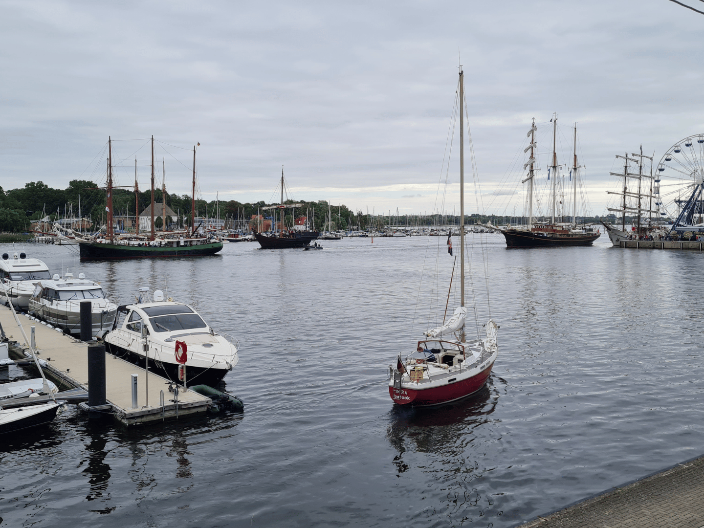 Blick die auf 32. Hanse Sail